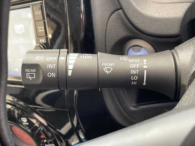 日産 ノート e－パワー X Vセレクション 岐阜県 2020(令2)年 6万km ガーネットレッド ワンオーナー/純正ナビ/Bluetooth/フルセグTV/DVD/全周囲モニター/エマジェンシーブレーキ/デジタルインナーミラー/ETC/ドライブレコーダー/LEDヘッドライト/純正アルミホイールサマータイヤ４本車載/インテリキー/プッシュスタート/スペアキー/保証書/取扱説明書