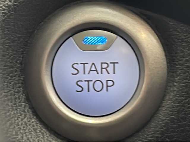 日産 ノート e－パワー X Vセレクション 岐阜県 2020(令2)年 6万km ガーネットレッド ワンオーナー/純正ナビ/Bluetooth/フルセグTV/DVD/全周囲モニター/エマジェンシーブレーキ/デジタルインナーミラー/ETC/ドライブレコーダー/LEDヘッドライト/純正アルミホイールサマータイヤ４本車載/インテリキー/プッシュスタート/スペアキー/保証書/取扱説明書