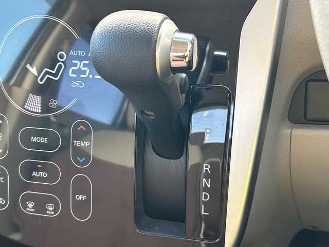 三菱 ｅＫワゴン M 茨城県 2016(平28)年 12.6万km クールシルバーメタリック 純正メモリナビ【MJ116D-WM】/(地デジTV・CD・BT・ラジオ再生)/シートヒーター/ETC/フロアマット/リモコンキー/取扱説明書