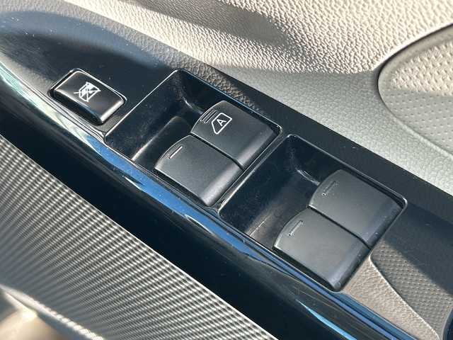 三菱 ｅＫワゴン M 茨城県 2016(平28)年 12.6万km クールシルバーメタリック 純正メモリナビ【MJ116D-WM】/(地デジTV・CD・BT・ラジオ再生)/シートヒーター/ETC/フロアマット/リモコンキー/取扱説明書