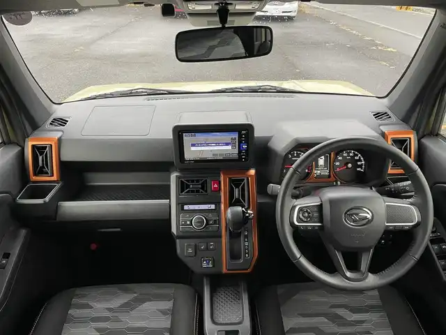 ダイハツ タフト G 道央・札幌 2020(令2)年 6万km サンドベージュメタリック ４WD/純正ディーラーOPナビ/CD/DVD/BT/フルセグ/スマートアシスト/衝突被害軽減ブレーキ/横滑り防止装置/レーンキープアシスト/コーナーセンサー/パノラマビューモニター/ETC/ドライブレコーダー/アイドリングストップ/ガラスルーフ/前席シートヒーター/革巻きステアリング/ステアリングリモコン/電動パーキング/ブレーキホールド/プッシュスタート/スマートアシスト/LEDヘッドライト/オートライト/オートハイビーム/フォグランプ/電動格納ミラー/純正フロアマット/ドアバイザー/スペアキー/社外AW付冬タイヤ積込/165/65/R15/2020年/山7mm