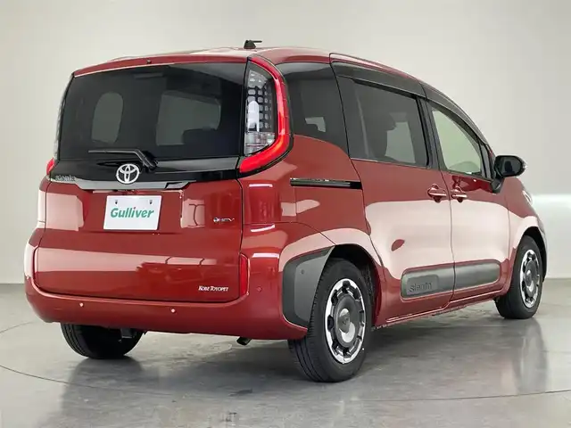 トヨタ シエンタ ハイブリッド Z 愛知県 2024(令6)年 0.3万km スカーレットメタリック 純正１０．５型ディスプレイナビ　全方位カメラ　アドバンスドパーク　内蔵型ドラレコ　ＢＳＭ　フルセグＴＶ　ＥＴＣ２．０　両側パワスラ　セーフティセンス　衝突軽減　追従クルコン　ＬＥＤオートライト　コーナーセンサー　禁煙車　純正フロアマット　バイザー