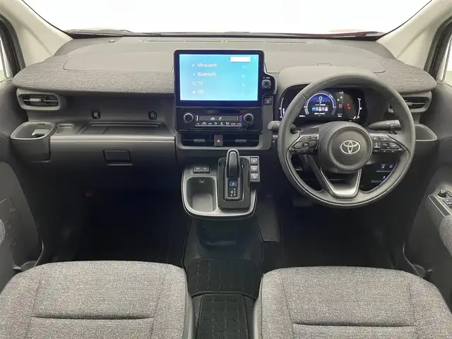 トヨタ シエンタ ハイブリッド Z 愛知県 2024(令6)年 0.3万km スカーレットメタリック 純正１０．５型ディスプレイナビ　全方位カメラ　アドバンスドパーク　内蔵型ドラレコ　ＢＳＭ　フルセグＴＶ　ＥＴＣ２．０　両側パワスラ　セーフティセンス　衝突軽減　追従クルコン　ＬＥＤオートライト　コーナーセンサー　禁煙車　純正フロアマット　バイザー