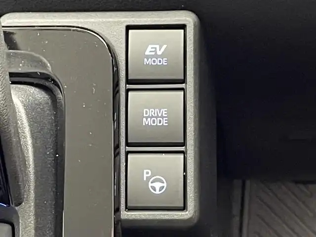 トヨタ シエンタ ハイブリッド Z 愛知県 2024(令6)年 0.3万km スカーレットメタリック 純正１０．５型ディスプレイナビ　全方位カメラ　アドバンスドパーク　内蔵型ドラレコ　ＢＳＭ　フルセグＴＶ　ＥＴＣ２．０　両側パワスラ　セーフティセンス　衝突軽減　追従クルコン　ＬＥＤオートライト　コーナーセンサー　禁煙車　純正フロアマット　バイザー