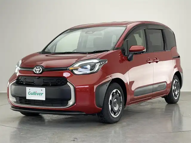 トヨタ シエンタ ハイブリッド Z 愛知県 2024(令6)年 0.3万km スカーレットメタリック 純正１０．５型ディスプレイナビ　全方位カメラ　アドバンスドパーク　内蔵型ドラレコ　ＢＳＭ　フルセグＴＶ　ＥＴＣ２．０　両側パワスラ　セーフティセンス　衝突軽減　追従クルコン　ＬＥＤオートライト　コーナーセンサー　禁煙車　純正フロアマット　バイザー