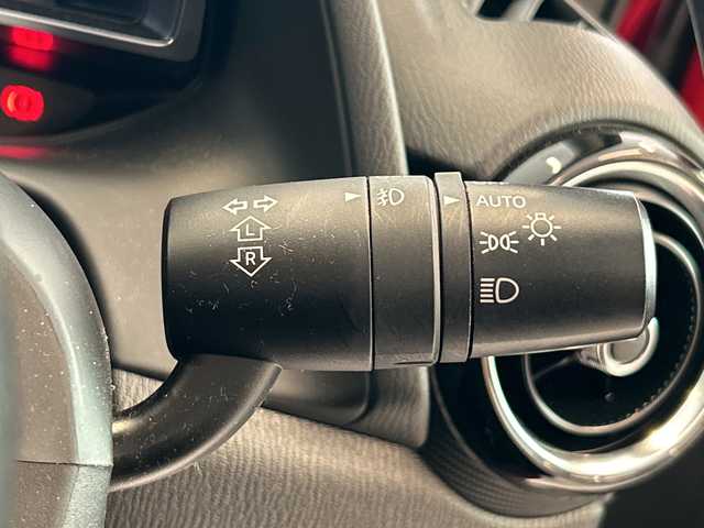 マツダ デミオ XD ツーリング 岐阜県 2018(平30)年 4.9万km ソウルレッドクリスタルM 純正ナビ/フルセグテレビ/CD/DVD再生/Bluetooth/USB/スマートブレーキサポート/ブラインドスポットモニター/レーンキープアシスト/クルーズコントロール/コーナーセンサー前後/シートヒーター/バックモニター/社外前方ドラレコ/パドルシフト/純正１６インチアルミ/プッシュスタート/純正マット/LEDヘッドライト/オートライト/フォグ/サイドバイザー/取説