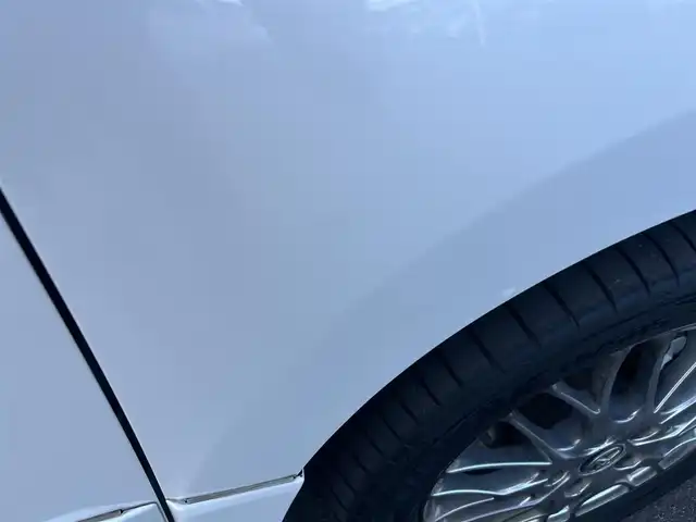 トヨタ ヴォクシー ハイブリッド ZS 煌 岡山県 2018(平30)年 9.9万km ホワイトパールクリスタルシャイン 登録時走行距離98348km/TRDエアロ/純正9インチナビ/フルセグTV(AM.FM.CD.DVD.TV.BT)/両側パワースライドドア/バックカメラ/ETC/シートヒーター/クリアランスソナー/衝突軽減ブレーキ/横滑り防止装置/クルーズコントロール/車線逸脱警報（レーンキープアシスト）/オートライト/オートマチックハイビーム/アイドリングストップ/16インチ純正AW/純正フロアマット/スペアキー/LEDヘッドライト/取扱説明書