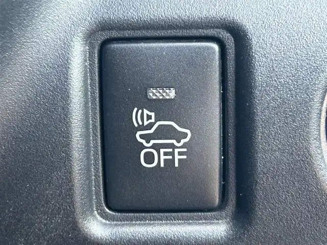 トヨタ ヴォクシー ハイブリッド ZS 煌 岡山県 2018(平30)年 9.9万km ホワイトパールクリスタルシャイン 登録時走行距離98348km/TRDエアロ/純正9インチナビ/フルセグTV(AM.FM.CD.DVD.TV.BT)/両側パワースライドドア/バックカメラ/ETC/シートヒーター/クリアランスソナー/衝突軽減ブレーキ/横滑り防止装置/クルーズコントロール/車線逸脱警報（レーンキープアシスト）/オートライト/オートマチックハイビーム/アイドリングストップ/16インチ純正AW/純正フロアマット/スペアキー/LEDヘッドライト/取扱説明書