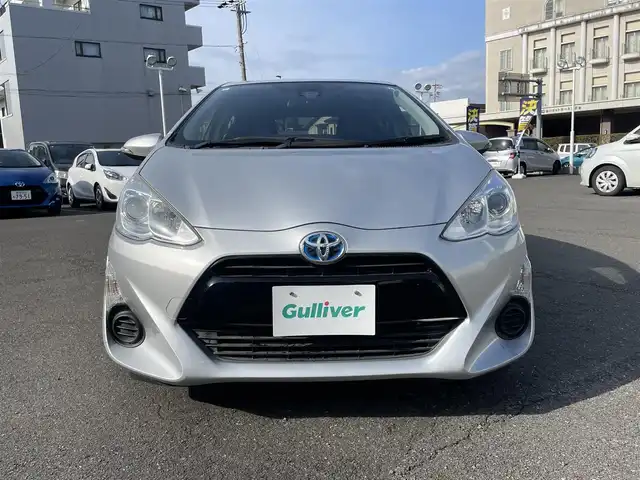 トヨタ アクア S スタイルブラック 静岡県 2017(平29)年 2万km シルバーM ワンオーナー/TOYOTA Safety Sense /・プリクラッシュセーフティ/・レーンディパーチャーアラート/・先行車発進告知機能/・オートマチックハイビーム/純正SDナビ/・Bluetooth/AUX/ワンセグ/CD/SD/バックカメラ/ETC/スマートキー/プッシュスタート/取扱説明書/新車時保証書