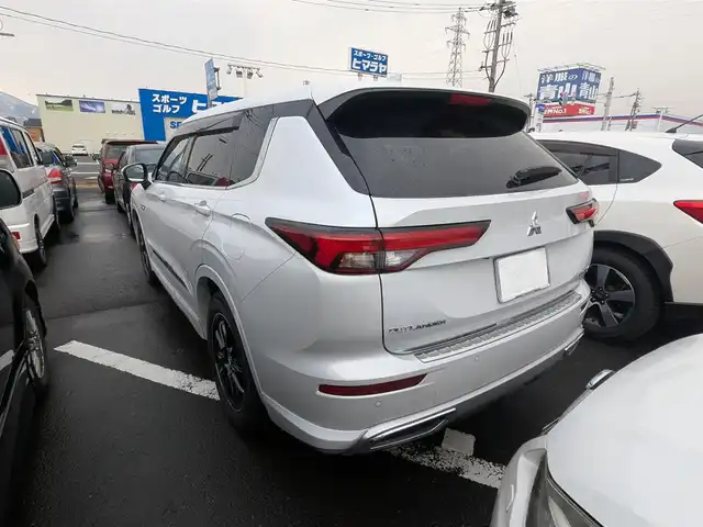 三菱 アウトランダー ＰＨＥＶ