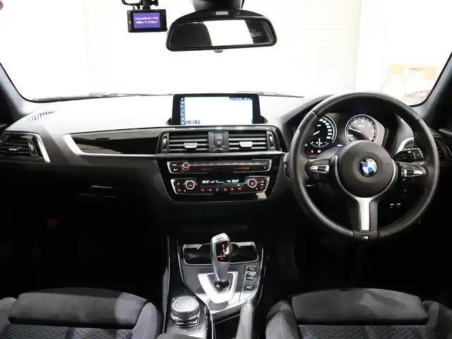 ＢＭＷ １１８ｄ Mスポーツ 静岡県 2018(平30)年 3.7万km アルピンホワイトⅢ インテリジェントセーフティ /クルコン /バックカメラ /ドラレコ /コーナーセンサー /キーレスゴー /アンビエントライト /シートヒーター  /ETC  /LEDヘッドライト