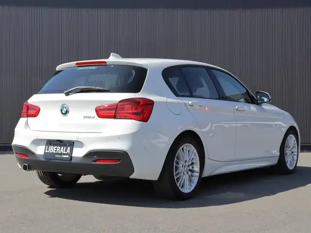 ＢＭＷ １１８ｄ Mスポーツ 静岡県 2018(平30)年 3.7万km アルピンホワイトⅢ インテリジェントセーフティ /クルコン /バックカメラ /ドラレコ /コーナーセンサー /キーレスゴー /アンビエントライト /シートヒーター  /ETC  /LEDヘッドライト