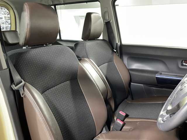 スズキ ハスラー Jスタイル Ⅲ 福岡県 2018(平30)年 6.1万km シフォンアイボリーメタリックブラック2トーンルーフ 純正ＳＤナビ　Bluetooth　フルセグTV/シートヒーター/衝突軽減ブレーキ/レーンキープアシスト/横滑り防止装置/バックカメラ/アイドリングストップ　/ルーフレーン　/ＡＢＳ　/純正マット/純正アルミホイル/キセノンヘッドライト/プッシュスタートボタン/スマートキー　/スペアキー