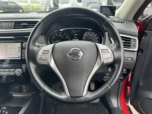 日産 エクストレイル 20Xt エマージェンシーブレーキ 道北・旭川 2016(平28)年 8.4万km バーニングレッド (株)IDOMが運営する【じしゃロン旭川店】の自社ローン専用車両になります。こちらは現金またはオートローンご利用時の価格です。自社ローンご希望の方は別途その旨お申付け下さい/　/・純正ナビ(CD/DVD/BT/SD/ワンセグ)/・アラウンドビューモニター/・ETC/・クルーズコントロール/・ステアリングリモコン/・両席シートヒーター/・プッシュスタート/・スマートキー2個/・取扱説明書