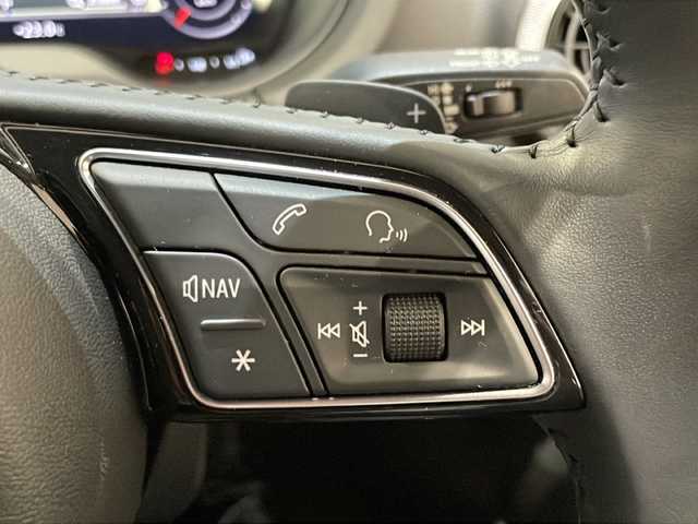 アウディ Ａ３ SB ブラックスタイリング 新潟県 2019(令1)年 0.8万km 赤 315台限定車”ブラックスタイリング”/Sラインパッケージ/-LEDヘッドライト/-LEDリヤダイナミックターンインディケーター/-S lineスポーツサスペンション/-スポーツバンパー/-ルーフスポイラー/-S lineエクステリアロゴ/-バーチャルコックピット/-3スポークレザーフラットボトムステアリング/-S line ステアリングエンブレム/-デコラティブパネルマットブラッシュトアルミニウム/-ハーフレザーシートS lineロゴ/-ヘッドライニングブラック/-ステンレスペダル/-ドアシルトリムS line/ナビゲーションパッケージ/-MMIナビ/-スマートフォンインターフェイス/-アウディサウンドシステム/-フルセグTV/アシスタンスパッケージ/-アクティブレーンアシスト/-トラフィックジャムアシスト/-サイドアシスト/-リヤクロストラフィックアシスト/-ハイビームアシスト/-プレセンスベーシック/コンビニエンスパッケージ/-アウディパーキングシステム/-リヤビューカメラ/-アドバンストキー/ブラックスタイリングパッケージ/エクステリアミラーグロスブラック/専用デザイン18インチアルミホイール