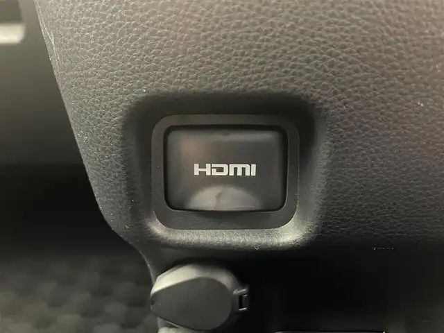 トヨタ ヴォクシー S－Z 滋賀県 2022(令4)年 2.1万km グリッターブラックガラスフレーク 純正ナビ【AM/FM/USB/HDMI/Miracast/フルセグ】/両側パワースライドドア/前席/2列目シートヒーター/全方位カメラ/純正14型フリップダウンモニター/パワーバックドア/前後ドライブレコーダー/デジタルインナーミラー/レーダークルーズコントロール/クリアランスソナー/オートマチックハイビーム/革巻きステアリング