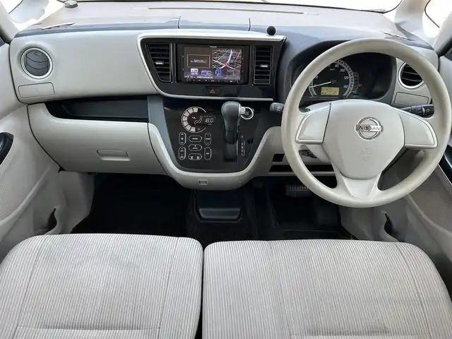 日産 デイズ ルークス X 愛媛県 2014(平26)年 6.2万km ホワイトパール ケンウッドナビ(Bluetooth/CD/DVD)/フルセグTV/助手席側パワースライドドア/アラウンドビューモニター/ドライブレコーダー/電動オート格納機能付ドアミラー/オートエアコン/スエード調クロスシート/シートバックテーブル/後席サンシェード/ヴェルザンディ14インチアルミホイール/インテリジェントキー/プッシュエンジンスターター/イモビライザー/禁煙車