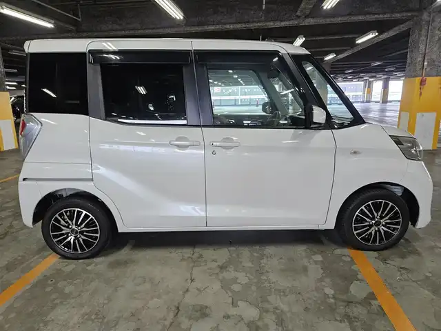 日産 デイズ ルークス X 愛媛県 2014(平26)年 6.2万km ホワイトパール ケンウッドナビ(Bluetooth/CD/DVD)/フルセグTV/助手席側パワースライドドア/アラウンドビューモニター/ドライブレコーダー/電動オート格納機能付ドアミラー/オートエアコン/スエード調クロスシート/シートバックテーブル/後席サンシェード/ヴェルザンディ14インチアルミホイール/インテリジェントキー/プッシュエンジンスターター/イモビライザー/禁煙車