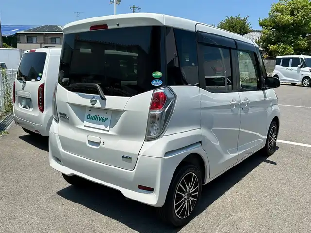 日産 デイズ ルークス X 愛媛県 2014(平26)年 6.2万km ホワイトパール ケンウッドナビ(Bluetooth/CD/DVD)/フルセグTV/助手席側パワースライドドア/アラウンドビューモニター/ドライブレコーダー/電動オート格納機能付ドアミラー/オートエアコン/スエード調クロスシート/シートバックテーブル/後席サンシェード/ヴェルザンディ14インチアルミホイール/インテリジェントキー/プッシュエンジンスターター/イモビライザー/禁煙車