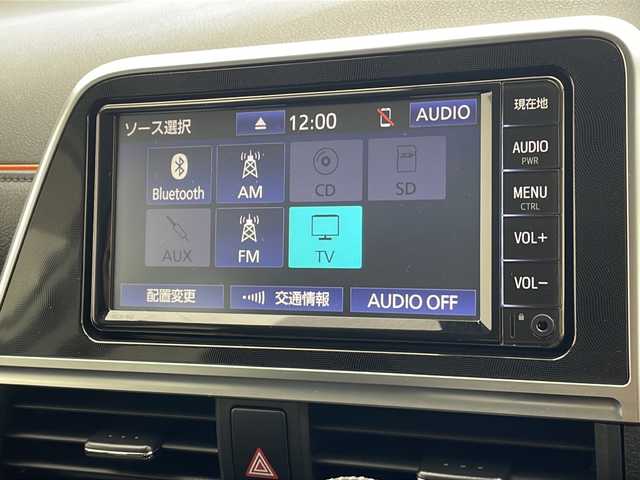 トヨタ シエンタ G 沖縄県 2020(令2)年 1.6万km ホワイトパールクリスタルシャイン 純正SDナビ（NSCN-W68）/CD/DVD/SD/Bluetooth接続/TV/パノラミックビューモニター/ビルトインETC/両側パワースライドドア/プリクラッシュセーフティ/レーンキープアシスト/コーナーセンサー/オートマチックハイビーム/オートライト/アイドリングストップ/純正フロアマット/プッシュスタート/スマートキー/取扱説明書