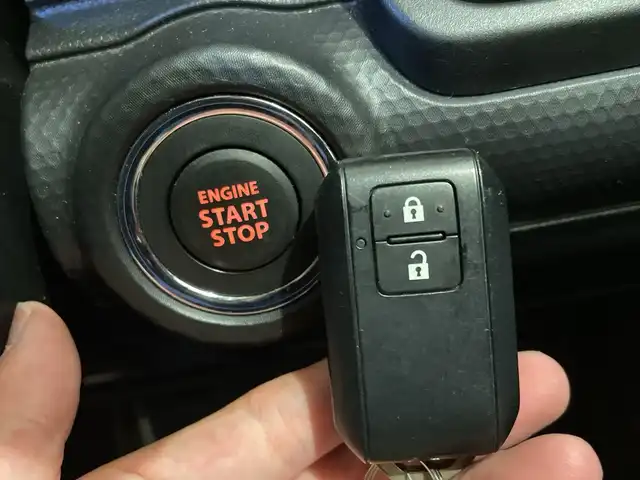 スズキ クロスビー HYBRID MZ 埼玉県 2018(平30)年 3.3万km キャラバンアイボリーパールメタリック/ホワイト 2トーンルーフ 純正8インチナビ/　　CD/DVD/BT/フルセグTV/全周囲カメラ/クルーズコントロール/LEDオートライト/純正16インチAW/パドルシフト/クリアランスソナー/ステアリングスイッチ/プッシュスタート/ETC/禁煙車