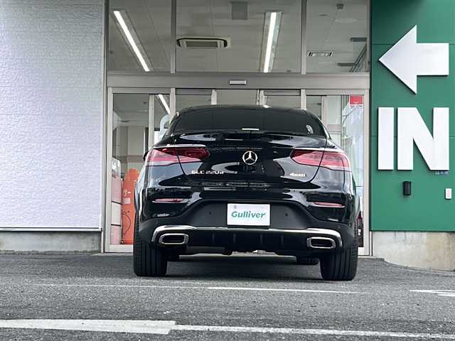 メルセデス・ベンツ ＧＬＣ２２０ d 4マチック クーペ AMGライン 愛知県 2019(令1)年 5.5万km オブシディアンブラック 禁煙車/メーカーナビ/フルセグ/FM/AM BT/AppleCarPlay/AndroidAuto LEDオートライト/アダプティブハイビーム/サンルーフ/全席シートヒーター/前席パワーシート　シートメモリー/黒ハーフレザーシート/パワーバックドア/純正19AW/360°カメラシステム/パークトロニック/アンビエントライト/アクティブディスタンスアシスト・ディストロニック/アクティブレーンキーピングアシスト/アクティブステアリングアシスト/アテンションアシスト/ブラインドスポットアシスト/レーンチェンジアシスト/アクティブパーキングアシスト/アクティブブレーキアシスト/ビルトインETC/保証書/取扱説明書/記録簿R6