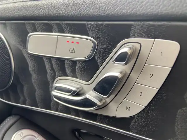 メルセデス・ベンツ ＧＬＣ２２０ d 4マチック クーペ AMGライン 栃木県 2019(令1)年 5.5万km オブシディアンブラック スライディングR　/全方位カメラ　/RSP/純正ナビ　/フルセグ　/パワーシート　/シートH　/ハーフレザー /エアサス　/電動リアゲート　/ETC　/LED　/純正19インチAW