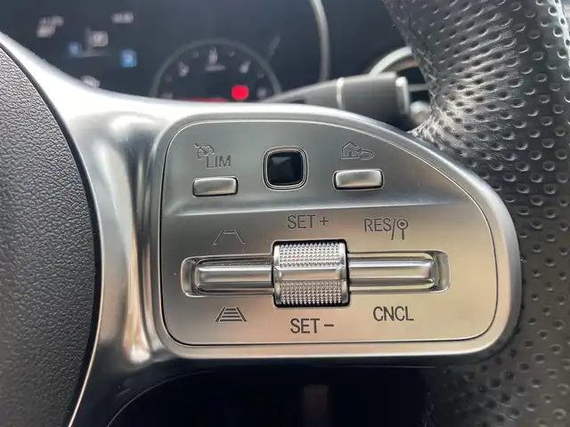 メルセデス・ベンツ ＧＬＣ２２０ d 4マチック クーペ AMGライン 栃木県 2019(令1)年 5.5万km オブシディアンブラック スライディングR　/全方位カメラ　/RSP/純正ナビ　/フルセグ　/パワーシート　/シートH　/ハーフレザー /エアサス　/電動リアゲート　/ETC　/LED　/純正19インチAW
