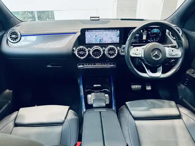 メルセデス・ベンツ Ｍ・ベンツ ＧＬＡ２００ｄ 4マチック AMGライン 大阪府 2022(令4)年 2.4万km コスモスブラック サンルーフ/HUD/ACC/レーダーセーフティP/黒革/メモリ付きパワーシート/シートヒーター/純正ナビ/TV/360度カメラ/純正19インチAW/LEDヘッドライト/アンビエントライト/電動リアゲート/ブラインドスポット/ワイヤレス充電