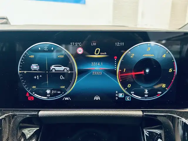 メルセデス・ベンツ Ｍ・ベンツ ＧＬＡ２００ｄ 4マチック AMGライン 大阪府 2022(令4)年 2.4万km コスモスブラック サンルーフ/HUD/ACC/レーダーセーフティP/黒革/メモリ付きパワーシート/シートヒーター/純正ナビ/TV/360度カメラ/純正19インチAW/LEDヘッドライト/アンビエントライト/電動リアゲート/ブラインドスポット/ワイヤレス充電