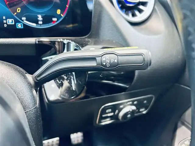 メルセデス・ベンツ Ｍ・ベンツ ＧＬＡ２００ｄ 4マチック AMGライン 大阪府 2022(令4)年 2.4万km コスモスブラック サンルーフ/HUD/ACC/レーダーセーフティP/黒革/メモリ付きパワーシート/シートヒーター/純正ナビ/TV/360度カメラ/純正19インチAW/LEDヘッドライト/アンビエントライト/電動リアゲート/ブラインドスポット/ワイヤレス充電