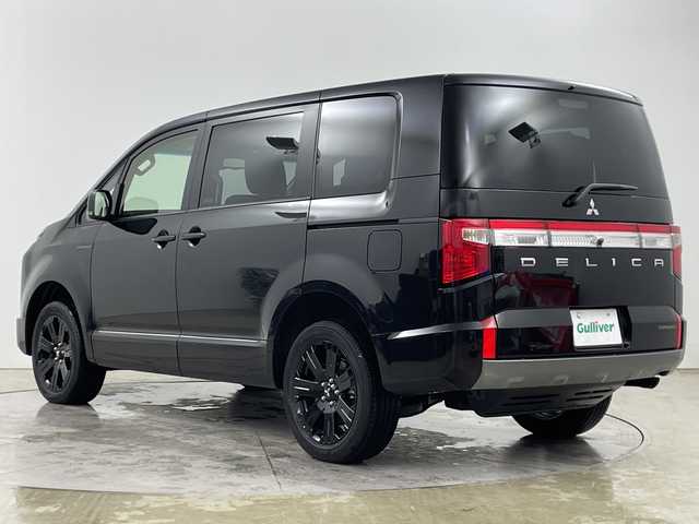 三菱 デリカＤ：５ シャモニー 道央・札幌 2025(令7)年 0.1千km 黒Ⅱ ・登録済未使用車/・4WD/ディーゼルターボ/・e-Assist/・12.8型フリップダウンモニター/・ディーラーOP11型メモリナビ/・BT/DVD/CD/SD/USB/HDMI/・マルチアラウンドモニター/・両側パワースライドドア/・パワーバックドア/・レーダークルーズコントロール/・LEDオートライト/フォグランプ/・オートマチックハイビーム/・ハーフレザーシート/・パワーシート/シートヒーター/・ステアリングヒーター/・スマートキー×2/パドルシフト/・純正18インチAW
