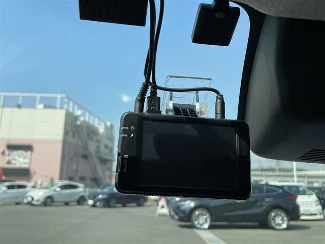 トヨタ パッソ モーダ 山口県 2021(令3)年 2.9万km ブラックマイカメタリック/ファイアークォーツレッドメタリック 禁煙車/ワンオーナー車/純正メモリナビ/Bluetooth/ワンセグTV/バックカメラ/スマートキー/プッシュスタート/社外前後ドライブレコーダー/LEDヘッドライト/LEDフォグライト/オートライト/オートマチックハイビーム/アイドリングストップ/横滑り防止装置/ステアリングスイッチ/前後コーナーセンサー/ベンチシート/前席収納付きアームレスト/保証書・取説/スペアキー1個