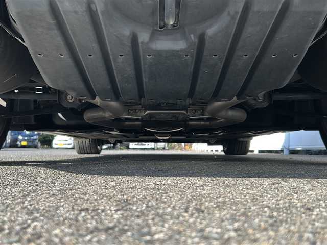 ホンダ レジェンド ハイブリッド EX 岩手県 2017(平29)年 3.7万km ホワイトオーキッドパール ハイブリッドＥＸ　ＫＲＥＬＬスピーカー　サンルーフ　純正ナビ　全周囲カメラ　Ｂｌｕｅｔｏｏｔｈ　ＨＤＭＩ　クルコン　ヘッドアップディスプレイ　ステアリングヒーター　シートヒーター　コーナーセンサー