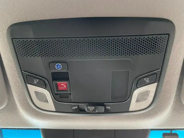 ホンダ フィット ホーム 千葉県 2020(令2)年 1.9万km ルナシルバーM ワンオーナー/Honda SENSING/・衝突軽減ブレーキ〈CMBS〉/・誤発進抑制機能/・後方誤発進抑制機能/・近距離衝突軽減ブレーキ/・歩行者事故低減ステアリング/・路外逸脱抑制機能/・渋滞追従機能付アダプティブ・クルーズ・コントロール〈ACC〉/・車線維持支援システム〈LKAS〉/・先行車発進お知らせ機能/・標識認識機能/・オートハイビーム/ハーフレザー/純正ディーラーナビ/・AM/FM/CD/BTオーディオ/ETC/LEDヘッドライト/スペアキー/保証書/取扱説明書