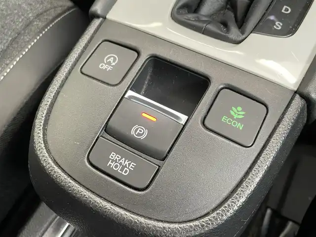 ホンダ フィット ホーム 千葉県 2020(令2)年 1.9万km ルナシルバーM ワンオーナー/Honda SENSING/・衝突軽減ブレーキ〈CMBS〉/・誤発進抑制機能/・後方誤発進抑制機能/・近距離衝突軽減ブレーキ/・歩行者事故低減ステアリング/・路外逸脱抑制機能/・渋滞追従機能付アダプティブ・クルーズ・コントロール〈ACC〉/・車線維持支援システム〈LKAS〉/・先行車発進お知らせ機能/・標識認識機能/・オートハイビーム/ハーフレザー/純正ディーラーナビ/・AM/FM/CD/BTオーディオ/ETC/LEDヘッドライト/スペアキー/保証書/取扱説明書