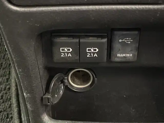 トヨタ ヴォクシー ZS 煌 埼玉県 2018(平30)年 2.7万km イナズマスパーキングブラックガラスフレーク トヨタセーフティーセンス /純正9インチメモリナビ /　　CD/DVD/BT/フルセグ/バックカメラ /両側パワースライドドア /クルーズコントロール /LEDオートライト /純正16インチアルミホイール /ステアリングスイッチ /純正ETC