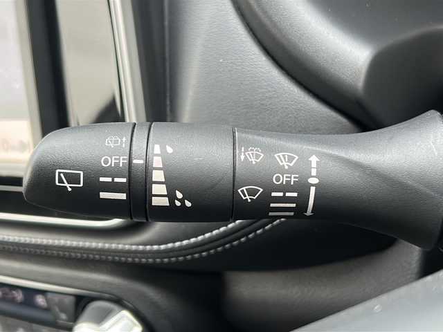 日産 キックス X 三重県 2021(令3)年 5万km ブリリアントホワイトパール 社外ナビ /バックカメラ /ビルトインETC /前席シートヒーター /ステアリングヒーター /前方ドライブレコーダー /前後コーナーセンサー /プロパイロット /レーダークルーズコントロール /革巻きステアリング/ステアリングスイッチ/フロアマット/LEDヘッドライト/オートハイビーム/オートライト/電子パーキング/ハーフレザーシート/USB給電ポート /電動格納ミラー/禁煙車