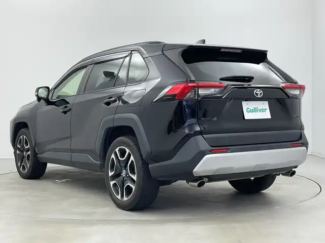 トヨタ ＲＡＶ４ アドベンチャー 新潟県 2021(令3)年 5万km アティチュードブラックマイカ BSM （Bluetooth・USB）/バックカメラ　/レーンキープアシスト　/衝突被害軽減システム　/追従クルーズコントロール　/LEDオートライト　/オートマチックハイビーム　/ダウンヒルアシストコントロール　/合皮シート　/パワーシート　/純正ビルトインETC　/純正前方ドライブレコーダー（DRT-H68A）/４WD/寒冷地仕様/ナイトビジョン/純正フロアマット/純正１９インチアルミホイール/保証書/取扱説明書/スマートキー