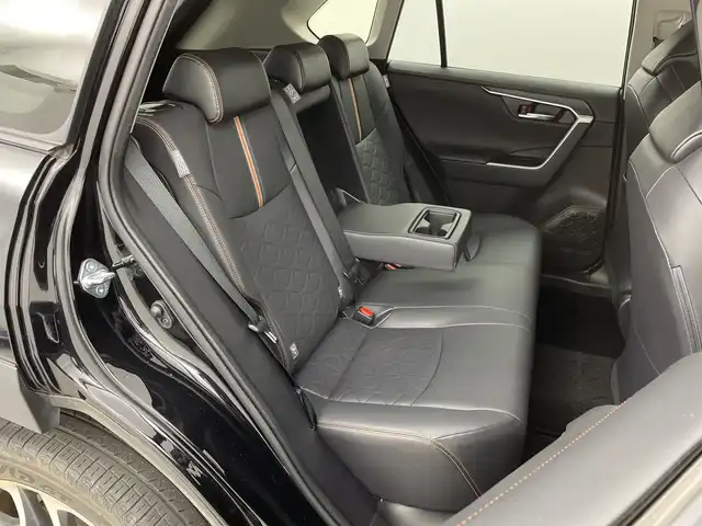 トヨタ ＲＡＶ４ アドベンチャー 新潟県 2021(令3)年 5万km アティチュードブラックマイカ BSM （Bluetooth・USB）/バックカメラ　/レーンキープアシスト　/衝突被害軽減システム　/追従クルーズコントロール　/LEDオートライト　/オートマチックハイビーム　/ダウンヒルアシストコントロール　/合皮シート　/パワーシート　/純正ビルトインETC　/純正前方ドライブレコーダー（DRT-H68A）/４WD/寒冷地仕様/ナイトビジョン/純正フロアマット/純正１９インチアルミホイール/保証書/取扱説明書/スマートキー