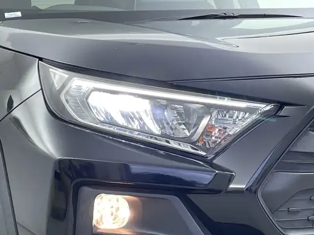 トヨタ ＲＡＶ４ アドベンチャー 新潟県 2021(令3)年 5万km アティチュードブラックマイカ BSM （Bluetooth・USB）/バックカメラ　/レーンキープアシスト　/衝突被害軽減システム　/追従クルーズコントロール　/LEDオートライト　/オートマチックハイビーム　/ダウンヒルアシストコントロール　/合皮シート　/パワーシート　/純正ビルトインETC　/純正前方ドライブレコーダー（DRT-H68A）/４WD/寒冷地仕様/ナイトビジョン/純正フロアマット/純正１９インチアルミホイール/保証書/取扱説明書/スマートキー