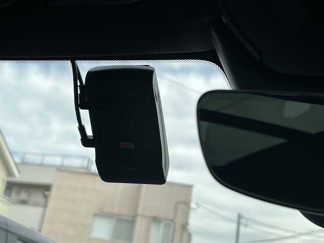 ボルボ ボルボ ＸＣ６０ B5 AWD インスクリプション 神奈川県 2022(令4)年 2.7万km オニキスブラックP ワンオーナー/harmankardonスペシャルサウンド/サンルーフ/純正Googleナビ/Apple Car Play/Android Auto/Bluetooth/全方位カメラ/全方位ドライブレコーダー/ETC2.0/クルーズコントロール/置くだけ充電/パワーバックドア/茶革シート/D/N席パワーメモリシート/全席シートヒーター/D/N席エアシート/ステアリングヒーター/横滑り防止装置/レーンキープアシスト/先行車発進お知らせ/純正マット/純正１９インチアルミホイール/スペアキー×１/保証書/取扱説明書