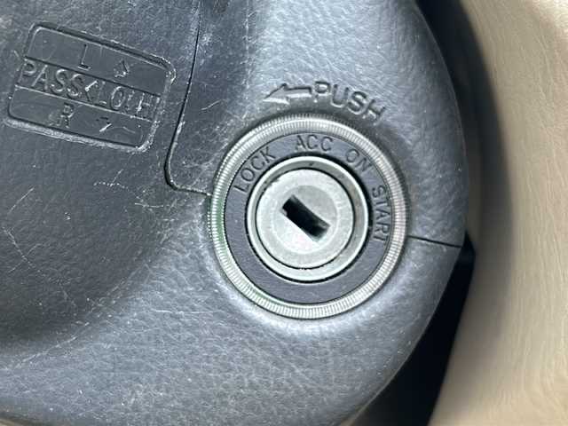 トヨタ カローラ ランクス X 埼玉県 2005(平17)年 4.9万km スーパーホワイトⅡ ワンオーナー　/純正ナビ/純フロア　/純正フロア　/ライトイベライザー　/FM/AM/TV/DVD/ABS/保証書　/取扱説明書