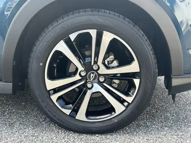 ダイハツ ロッキー プレミアム 兵庫県 2020(令2)年 1.7万km レーザーブルークリスタルシャイン ・ワンオーナー/・純正9インチメモリーナビ（NSZN-Y70D）/・地デジ/DVD/BT/USB/・ステアリングリモコン/・ナビ連動ドライブレコーダー（前方）/・パノラマモニター/・ビルトインETC/・ハーフレザーシート/・前席シートヒーター/・純正17インチAW/・アイドリングストップ/・オートLEDヘッドランプ/・LEDフォグランプ/・リヤフォグランプ/・ACC/・車線逸脱警報/・衝突警報/・先行車発進お知らせ/・標識認識機能/・BSM/RCTA/・ハイビームアシスト/・コーナーセンサー/・R3/4/5/6年ディーラー点検記録簿/・スペアキー