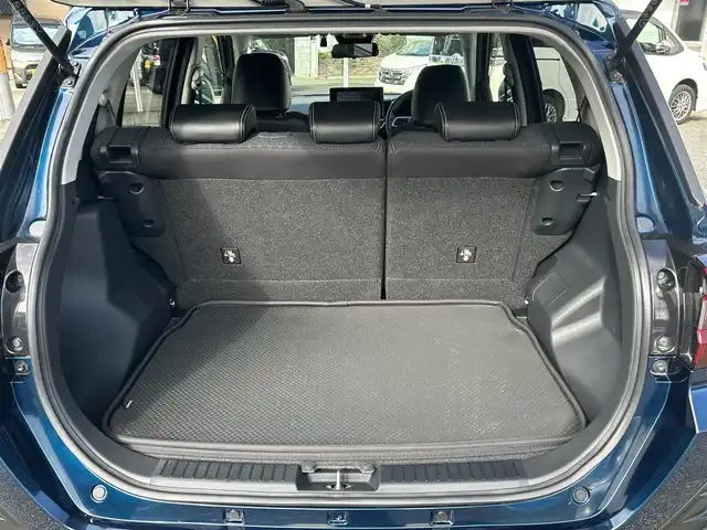 ダイハツ ロッキー プレミアム 兵庫県 2020(令2)年 1.7万km レーザーブルークリスタルシャイン ・ワンオーナー/・純正9インチメモリーナビ（NSZN-Y70D）/・地デジ/DVD/BT/USB/・ステアリングリモコン/・ナビ連動ドライブレコーダー（前方）/・パノラマモニター/・ビルトインETC/・ハーフレザーシート/・前席シートヒーター/・純正17インチAW/・アイドリングストップ/・オートLEDヘッドランプ/・LEDフォグランプ/・リヤフォグランプ/・ACC/・車線逸脱警報/・衝突警報/・先行車発進お知らせ/・標識認識機能/・BSM/RCTA/・ハイビームアシスト/・コーナーセンサー/・R3/4/5/6年ディーラー点検記録簿/・スペアキー