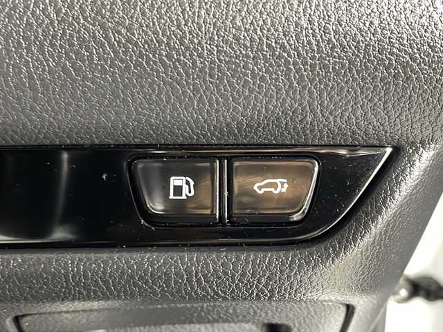 レクサス ＮＸ 350h Fスポーツ 沖縄県 2023(令5)年 2.8万km ホワイトノーヴァガラスフレーク 禁煙車　/県外仕入　/純正ナビ　/フルセグＴＶ　Ｂｌｕｅｔｏｏｔｈ　/レクサスセーフティセンス/TRDエアロ/黒革シート/パノラミックビューモニター/オレンジキャリパー　/ブラインドスポットモニター　/クリアランスソナー　/レーンディパーチャーアラート　/パワーバックドア　/ドライブレコーダー/ヘッドアップディスプレイ/ステアリングヒーター/シートベンチレーション/デジタルインナーミラー