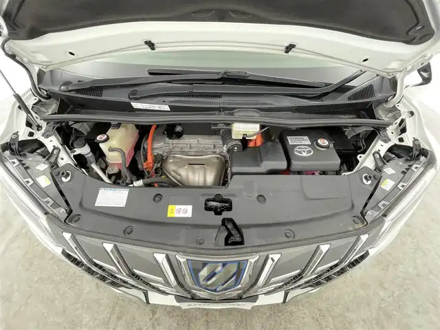 トヨタ アルファードハイブリット X 千葉県 2018(平30)年 3.2万km ホワイトパールクリスタルシャイン 禁煙車/純正７型ナビ/AM＆FM＆Bluetooth＆CD＆DVD＆TV/トヨタセーフティセンス/プリクラッシュセーフティ/レーンキープアシスト/レーダークルーズコントロール/ビルトインＥＴＣ　/両側電動スライドドア　/オートマチックハイビーム　/ＬＥＤヘッドライト　/フォグランプ　/バックカメラ　/電動パーキングブレーキ（オートホールド）/アイドリングストップ/ウィンカーミラー/純正ドアバイザー/プッシュスタート