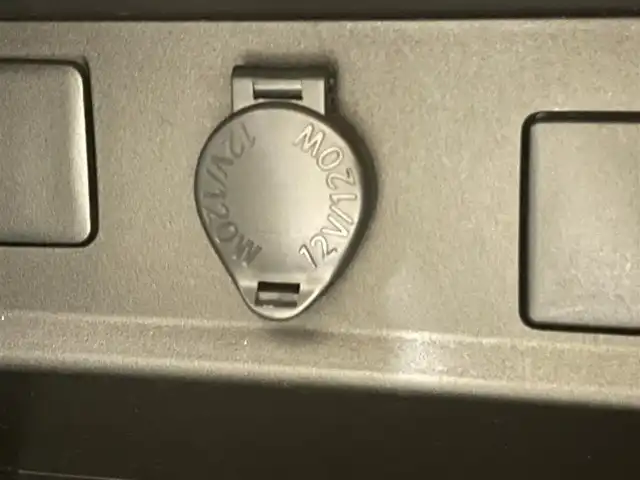 トヨタ アルファードハイブリット X 千葉県 2018(平30)年 3.2万km ホワイトパールクリスタルシャイン 禁煙車/純正７型ナビ/AM＆FM＆Bluetooth＆CD＆DVD＆TV/トヨタセーフティセンス/プリクラッシュセーフティ/レーンキープアシスト/レーダークルーズコントロール/ビルトインＥＴＣ　/両側電動スライドドア　/オートマチックハイビーム　/ＬＥＤヘッドライト　/フォグランプ　/バックカメラ　/電動パーキングブレーキ（オートホールド）/アイドリングストップ/ウィンカーミラー/純正ドアバイザー/プッシュスタート