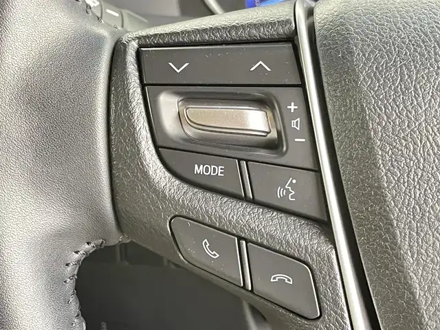 トヨタ アルファードハイブリット X 千葉県 2018(平30)年 3.2万km ホワイトパールクリスタルシャイン 禁煙車/純正７型ナビ/AM＆FM＆Bluetooth＆CD＆DVD＆TV/トヨタセーフティセンス/プリクラッシュセーフティ/レーンキープアシスト/レーダークルーズコントロール/ビルトインＥＴＣ　/両側電動スライドドア　/オートマチックハイビーム　/ＬＥＤヘッドライト　/フォグランプ　/バックカメラ　/電動パーキングブレーキ（オートホールド）/アイドリングストップ/ウィンカーミラー/純正ドアバイザー/プッシュスタート