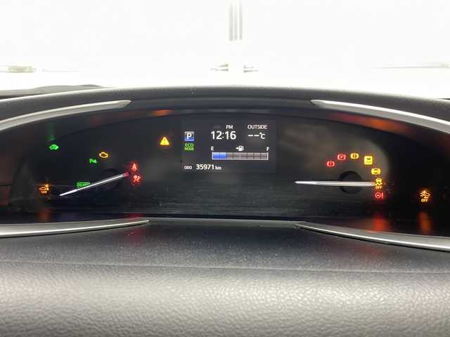 トヨタ シエンタ ハイブリッド G クエロ 茨城県 2020(令2)年 3.6万km ホワイトパールクリスタルシャイン 純正9インチナビ/・FM/AM/DISC/TV/SD/Bluetooth/・バックカメラ/前後ドライブレコーダー/クルーズコントロール/両側パワースライド/ハンドルヒーター/シートヒーター（D+N席）/前後コーナーセンサー/純正フロアマット/社外アルミホイール/ハーフレザーシート/横滑り防止機能/レーンキープアシスト/衝突被害軽減ブレーキ/フロントフォグライト/ドアバイザー/スタートエンジンボタン/LEDヘッドライト